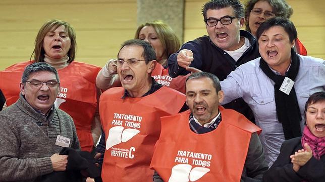 El conflicto en torno a la hepatitis C deriva en una guerra de nombres