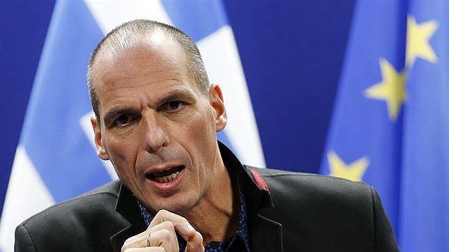 Varufakis espera lograr «una solución honorable a partir de los desacuerdos iniciales»