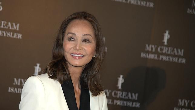 Isabel Preysler: «Si pudiera, me cambiaría un poco de todo»