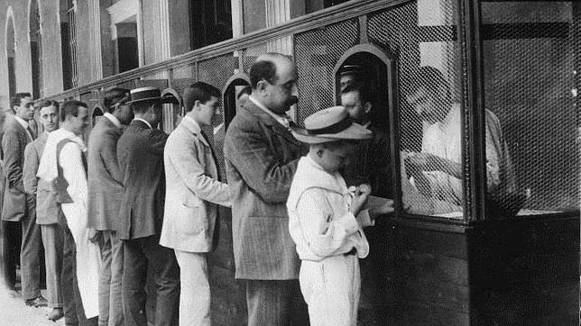 Ventanillas en la antigua Casa de la Moneda de Madrid