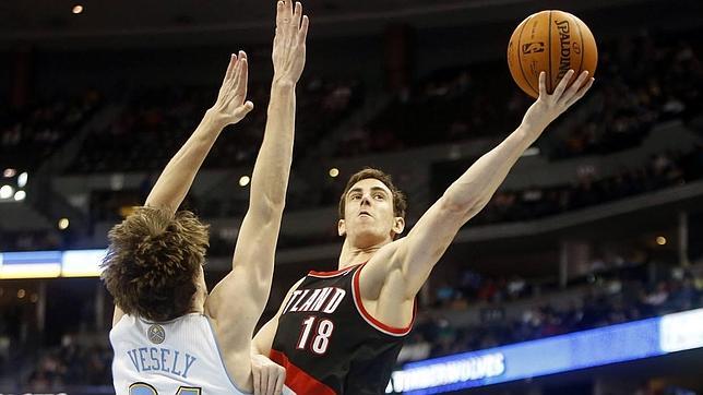 Los Nuggets cortan a Víctor Claver