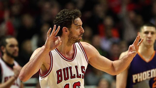 Pau Gasol lidera la victoria de los Bulls