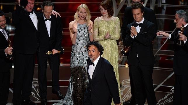 Los Oscar elevan a los altares a «Birdman» y a su director Alejandro González Iñárritu