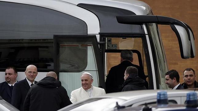 El Papa inicia junto a la curia vaticana una semana de retiro espiritual