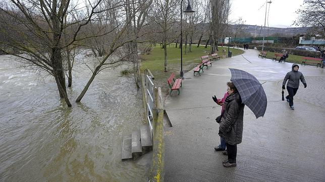 Activada la alerta en cuatro localidades navarras por la crecida de los ríos