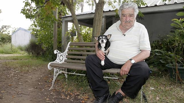 Mujica se despide de la presidencia tras «situar» a Uruguay en el mapa del mundo