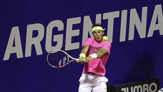 Nadal muestra su mejor versión y supera con claridad a Delbonis