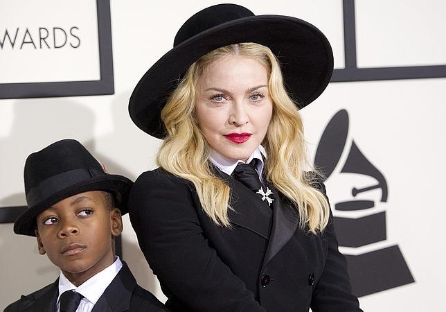 Madonna consiente que sus hijos consuman drogas «con moderación»