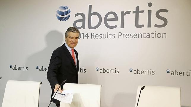 La CNMV suspende la cotización de Abertis tras vender CVC el 7,5% de la compañía