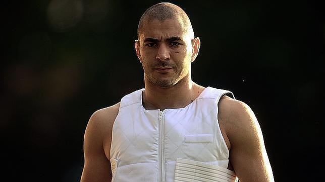 Los líos de Benzema al volante