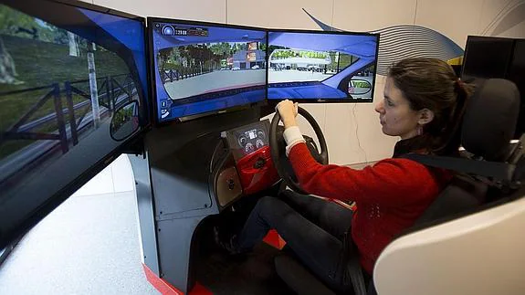 Simulador de conducción en Madrid - Autoescuela Gala