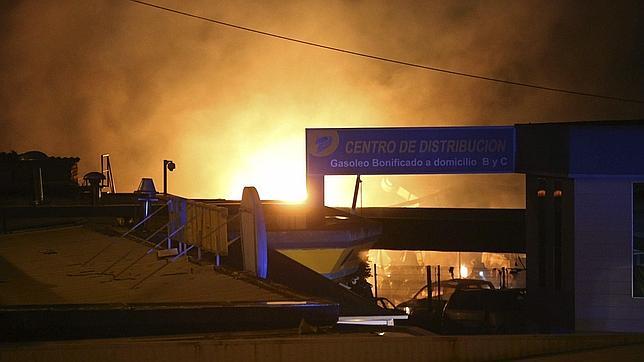 Investigan las causas que originaron el incendio en una gasolinera de Pontevedra