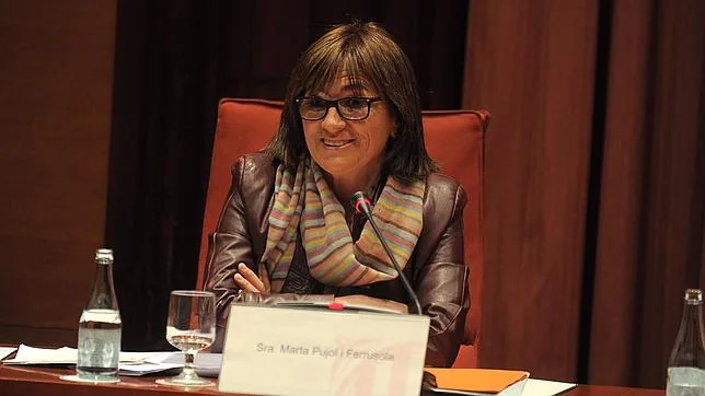 Marta Pujol, durante su comparecencia en el Parlament