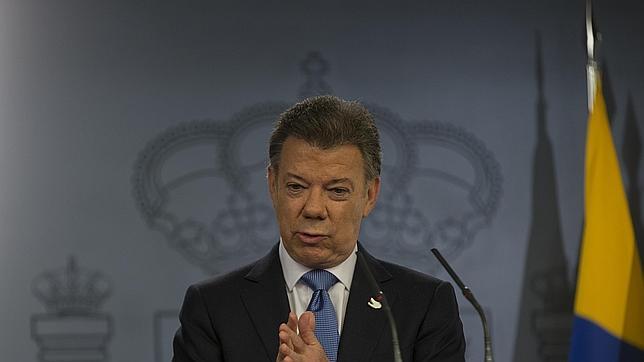 Santos envía a Cuba seis militares para negociar con las FARC