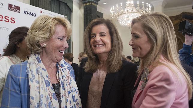 Esperanza Aguirre y Cristina Cifuentes, candidatas a la alcaldía y la presidencia de Madrid