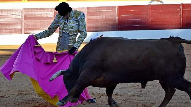 Triunfo de Talavante en un cartel no apto para Sevilla