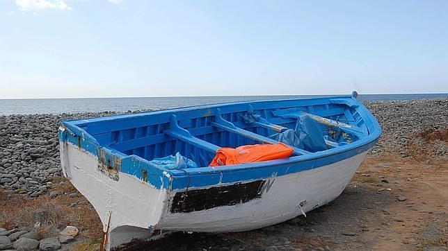 Salvamento Marítimo busca una patera con 30 personas cerca de Lanzarote