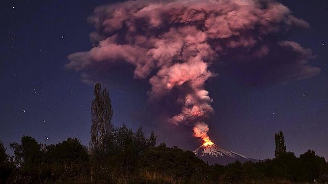 Chile evacua a 3.000 personas por la erupción del volcán Villarrica