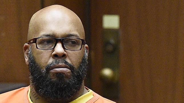 Las cámaras de seguridad capturan cómo el rapero Suge Knight atropella a dos personas