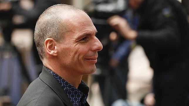 Varufakis, de héroe a villano en apenas un mes