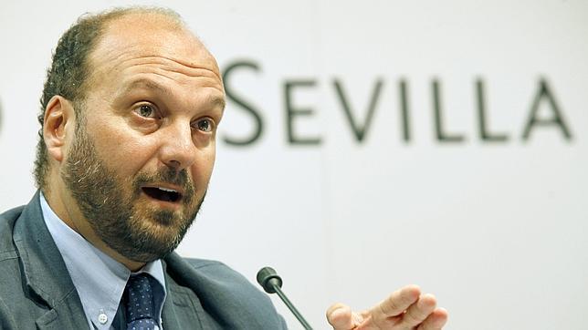 «La propuesta de la Giralda de Podemos no va con las necesidades de los sevillanos»