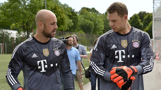 Pepe Reina debuta en la Bundesliga