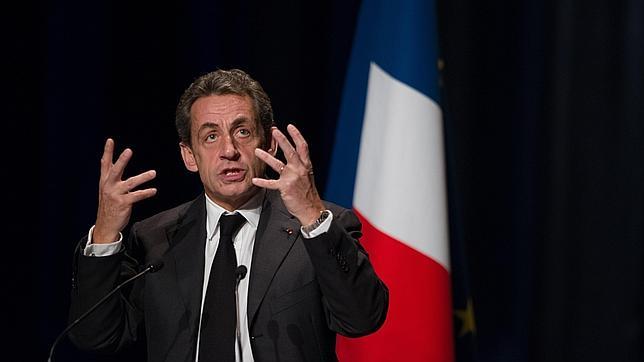 Sarkozy se propone «refundar» la derecha francesa y cambiar el nombre a su partido