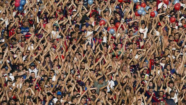 Muere un hincha de San Lorenzo al caer desde una grada