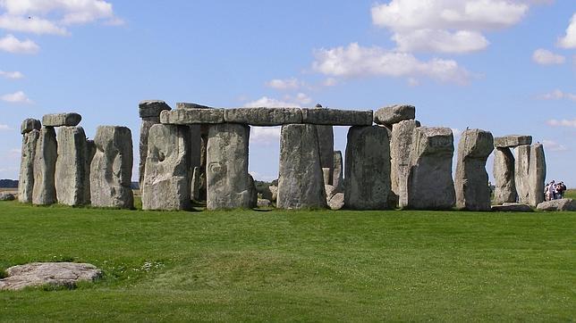 Las columnas de Stonehenge podrían sostener una plataforma para rezar al cielo