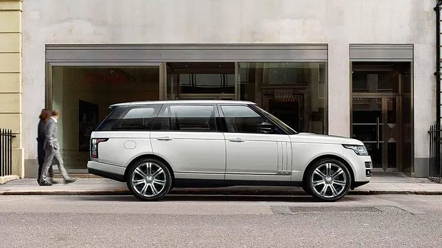 Imagen del actual Range Rover Autobiography, cénit del lujo en la firma británica.