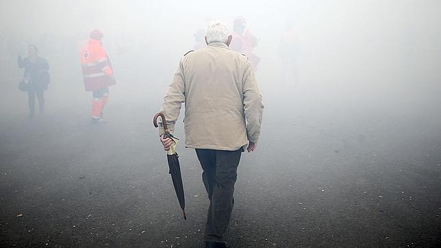 Fallas 2015: Caballer FX desafía a la climatología y ofrece una mascletà intensa