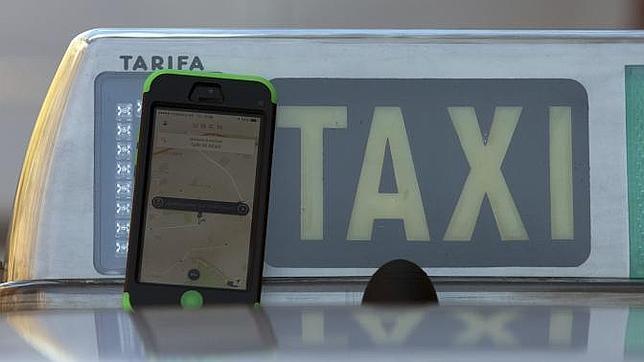 Baja el precio del taxi en 46 municipios de Madrid por la supresión de zonas tarifarias