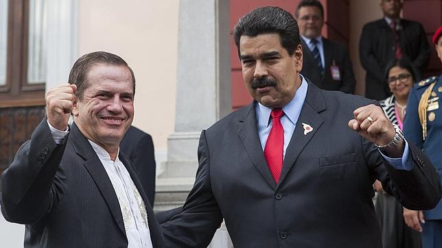 Ecuador acepta la propuesta de Venezuela para mediar con Estados Unidos