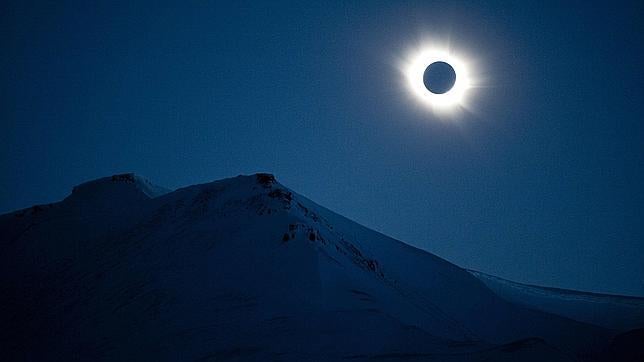 El mal tiempo empaña el eclipse solar en toda Europa