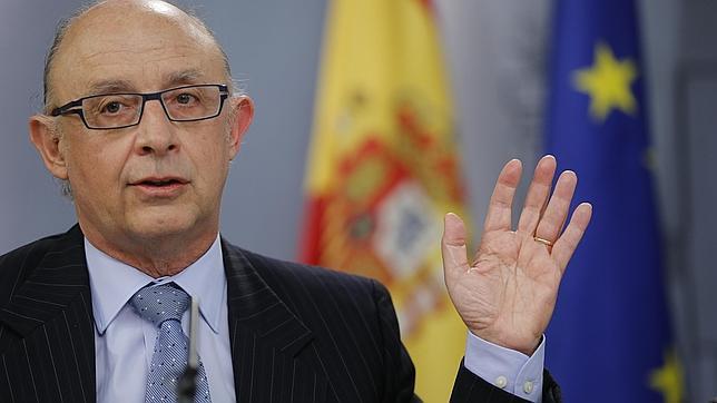 «La empresa de Montoro no existe desde 2008», dice el ministro de Hacienda