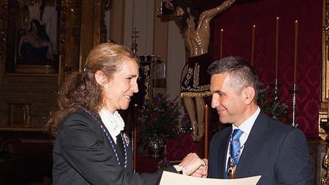 La Infanta Elena, Hermana Mayor Honorífica del Cristo de los Alabarderos