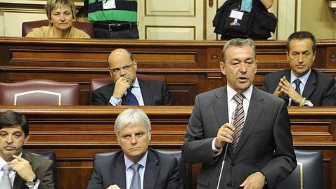 Rivero defiende el pacto con el PSOE como «dique de contención» contra el Gobierno del PP