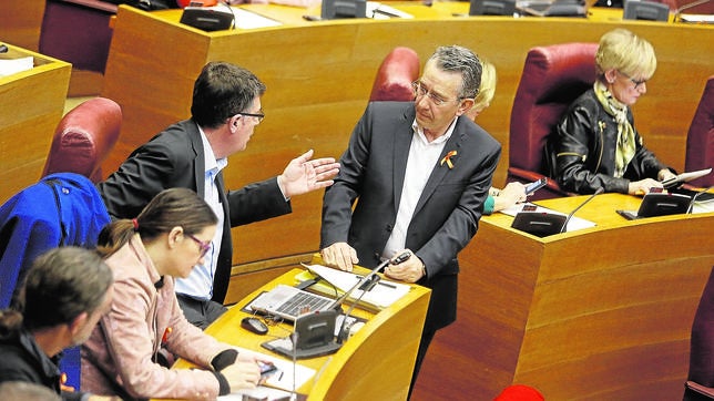 Malestar durante la última reunión de la legislatura del grupo socialista