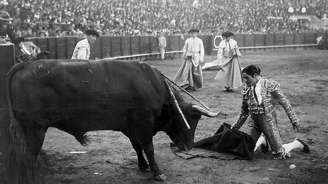 Hallan el original de una carta que desvela las circunstancias de la muerte de Juan Belmonte