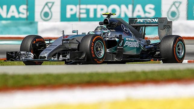 Rosberg prolonga el dominio de Mercedes