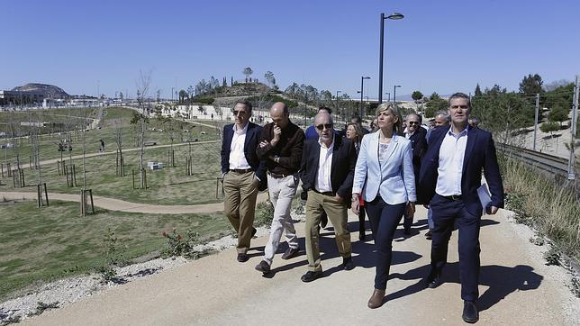 Playa San Juan estrena el primer parque inundable de España