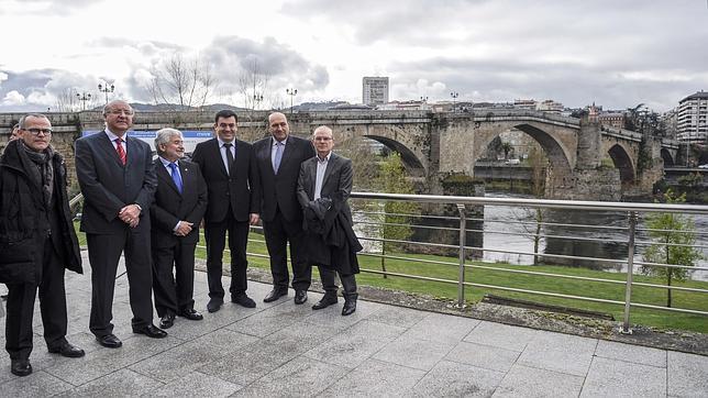 El Gobierno da por zanjada la polémica del decreto del gallego