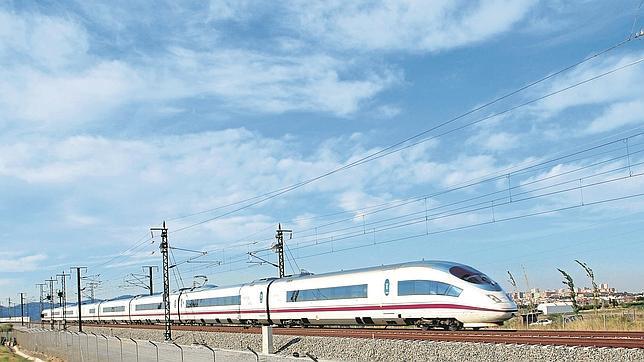 El desarrollo de la alta velocidad ferroviaria en España, a debate