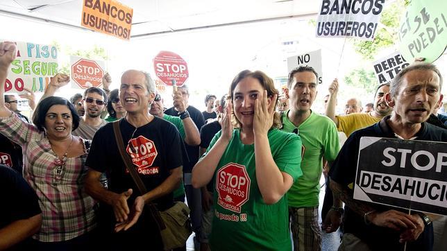 El Gobierno insta a la banca a eliminar todas las cláusulas suelo de las hipotecas