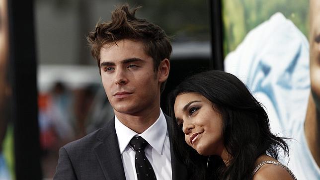 Vanessa Hudgens confiesa que vivió con estrés su relación con Zac Efron