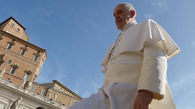 El Papa honra a «los hombres y mujeres, verdaderos mártires, que ofrecen su vida con Jesús por la fe»