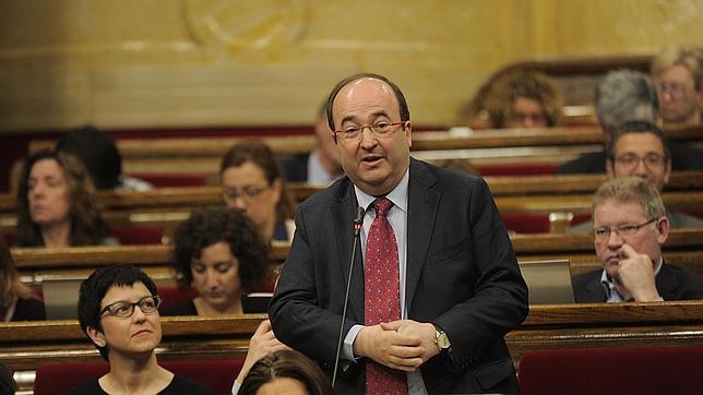 Miqel Iceta en el Parlamento de Cataluña