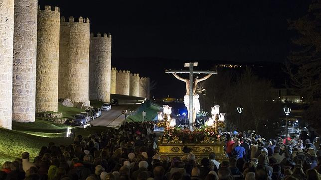 La imagen del Santísimo Cristo de los Ajusticiados es la más antigua de cuantas procesionan en Ávila