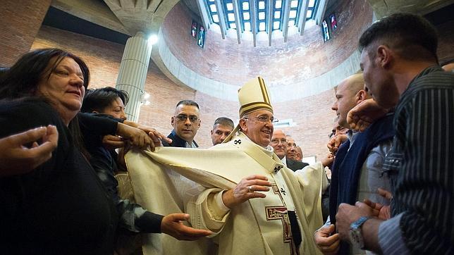 El Papa bautizará a diez personas en la Vigilia del Sábado Santo