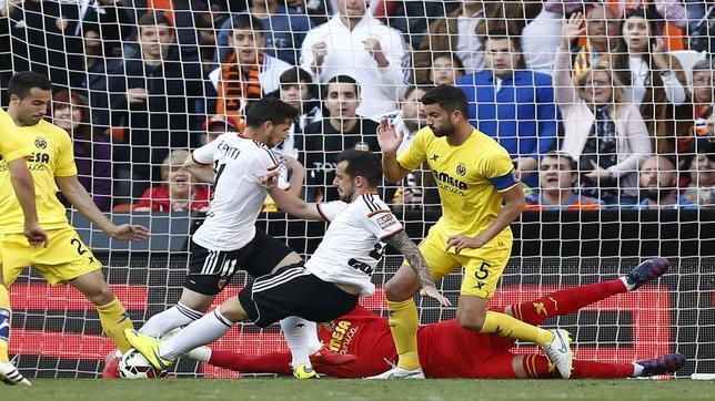 El Valencia tropieza ante el Villarreal